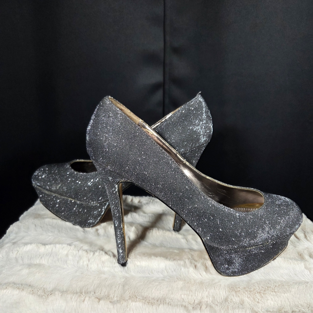 Bakers Nikka Sparkling Pewter Platform Heels 12m - Picture 2 of 4